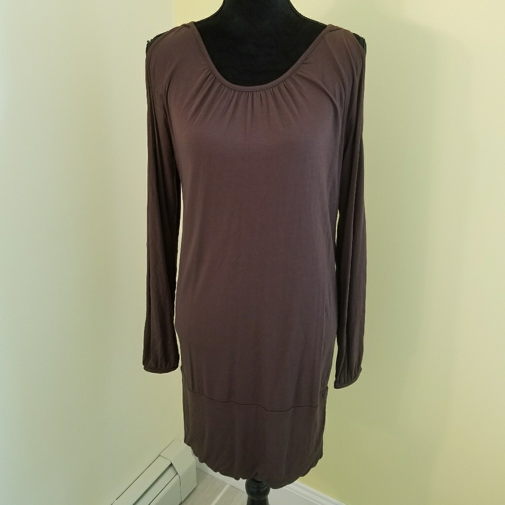Venus Brown shoulder cut out dress - small